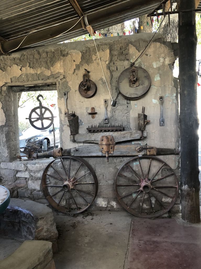 da Cape Town alle Cascate Vittoria
Vecchi attrezzi in un padstal a Nieu Bethesda, in Sudafrica.
Old tools in a padstal in Nieu Bethesda, South Africa.